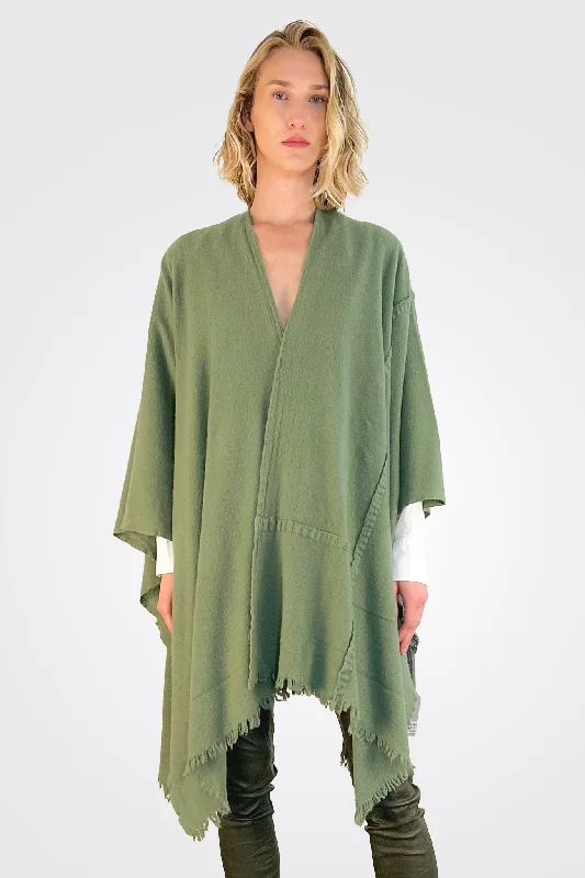 Stitch Detailed Poncho - Pesto