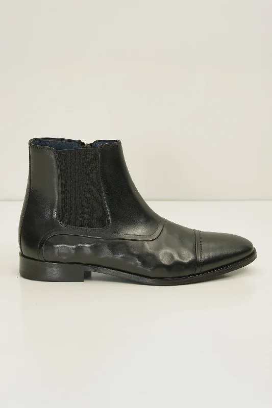 Side Zip Chelsea Boots - Black