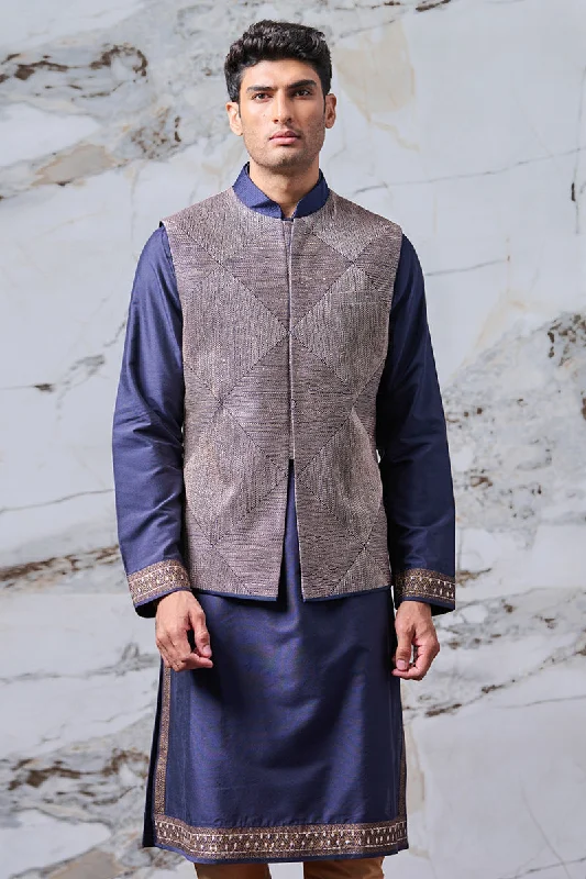 Navy Bundi In Dori And Badla Texturing Work